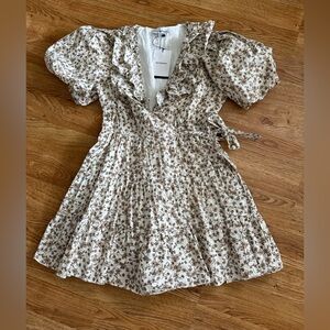 NWT En Saison Gianna Ditsy Floral Print Mini Dress M